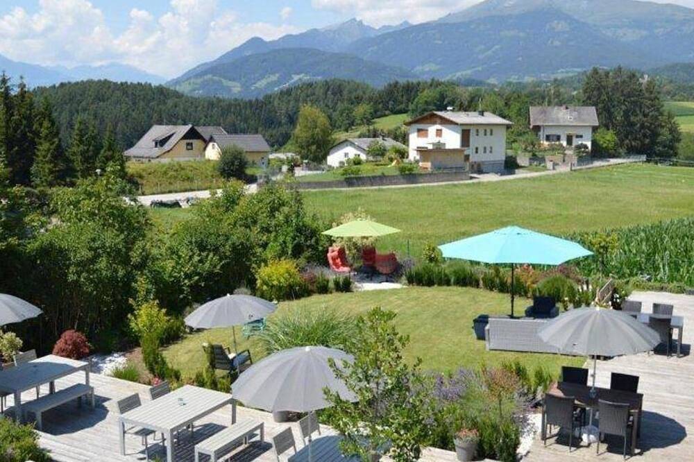 Doppelzimmer mit Balkon - B & B Gmeineck in Seeboden, Oberkärnten