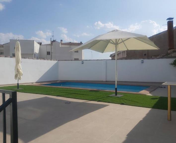 Apartamento de vacaciones para 6 personas, con balcón y piscina - 1
