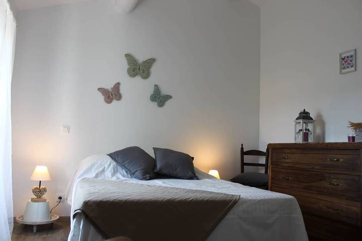 Gîte pour 12 personnes, avec jardin et terrasse à La Garde-Adhémar - 2