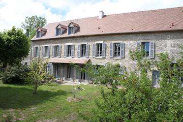 Chambre d’hôte pour 5 personnes, avec jardin dans vallée de l'Ouche