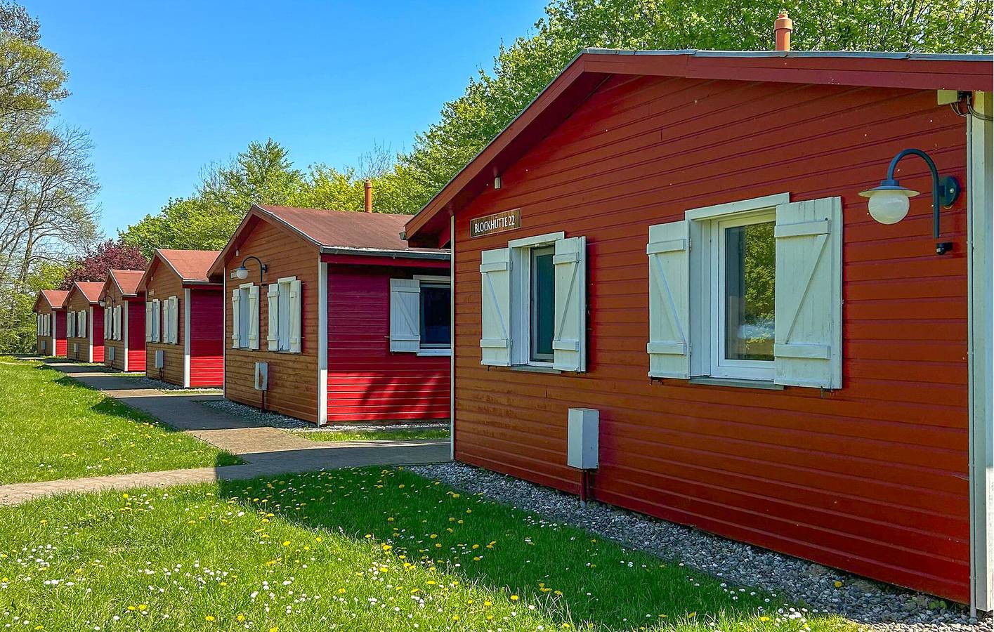Gemütliche 70 m² große Wohnung mit Terrasse, WLAN und Parkplatz – 400 m vom Strand entfernt in Barth, Vorpommern-Rügen