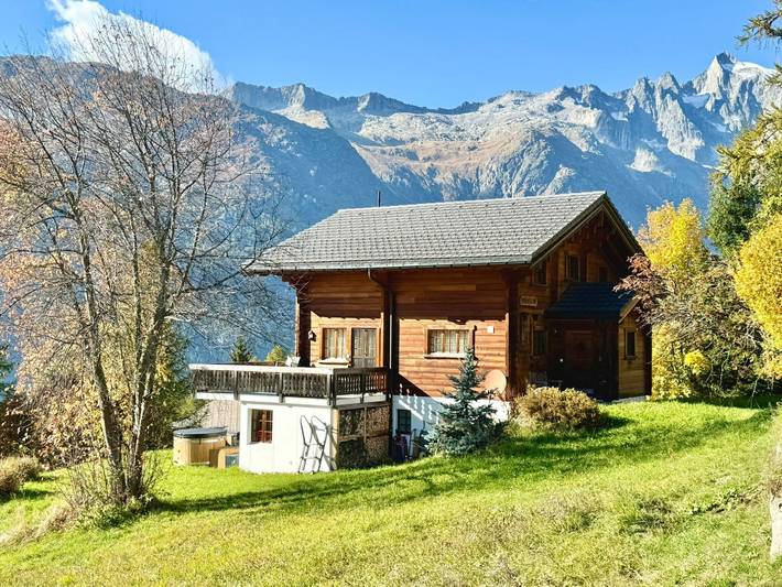 Ferienhaus für 10 Personen, mit Balkon und Terrasse sowie Garten in Bellwald