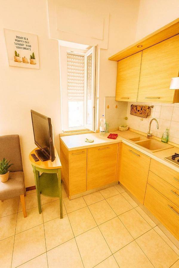 Gemc room in Livorno, Etruskische kust