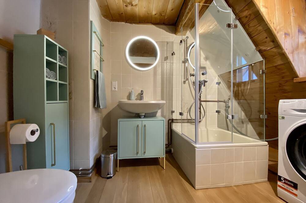 My mini house | 2 rooms | Smart Tv | Stone & wood in Karlsruhe, Northern Black Forest
