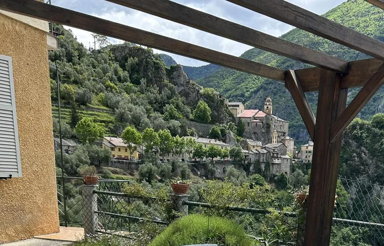 Apartamento de vacaciones para 4 personas, con jardín además de balcón y vistas - 1