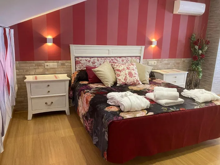Holiday apartment for 2 people, with terrace and hot tub - 1