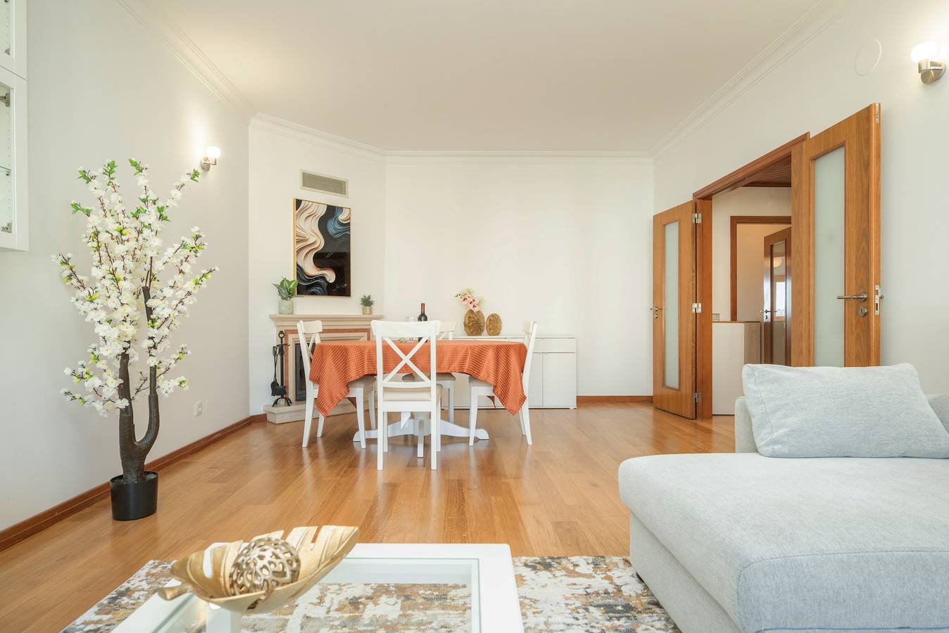 Appartamento intero, Appartamento vacanze per 6 persone con balcone in Odivelas, Costa de Lisboa