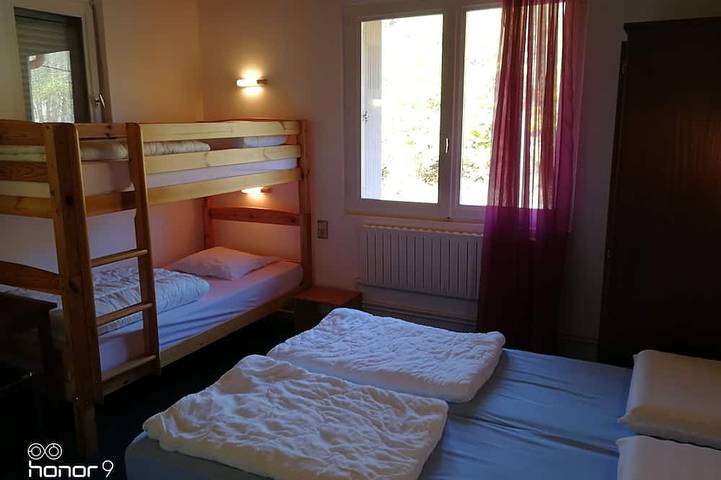 Gîte pour 30 personnes, avec jardin, animaux acceptés à Bussang - 4