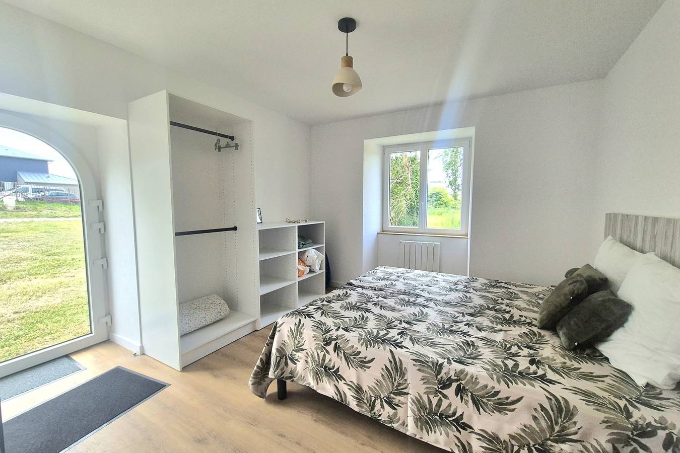 Spacious house with large garden in Lancieux in Lancieux, Región de Dinan