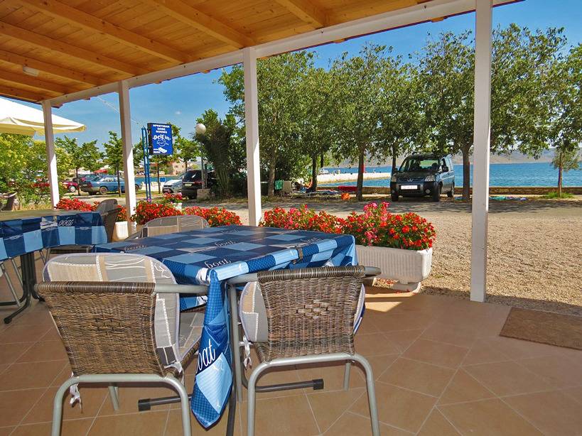 Zimmer für 2 Personen mit Balkon in Starigrad Paklenica, Starigrad