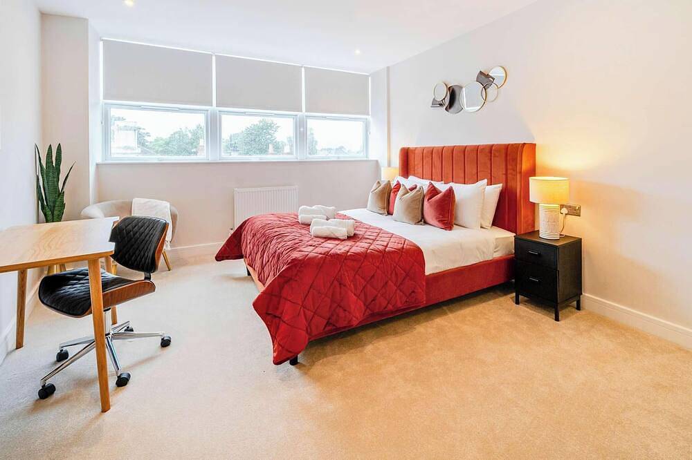 Geheel appartement, Free Parking, Hi-Speed Wifi,55 Inch 4K Tv Longstay in Rushmoor, Hampshire