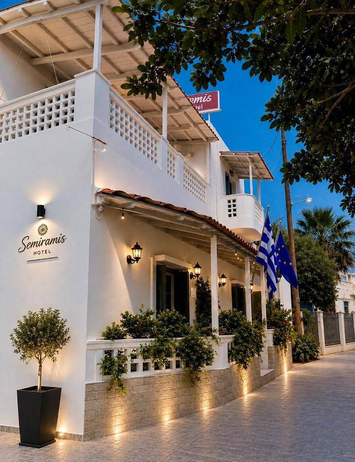 Hôtel, avec Balcon et Terrasse ainsi que Jardin et Vue