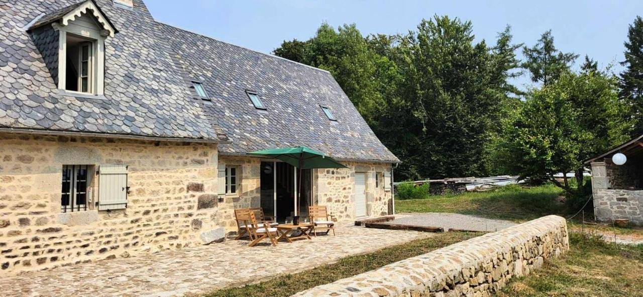 Appartement entier, Villa in Saint-Fréjoux, Région d'Ussel