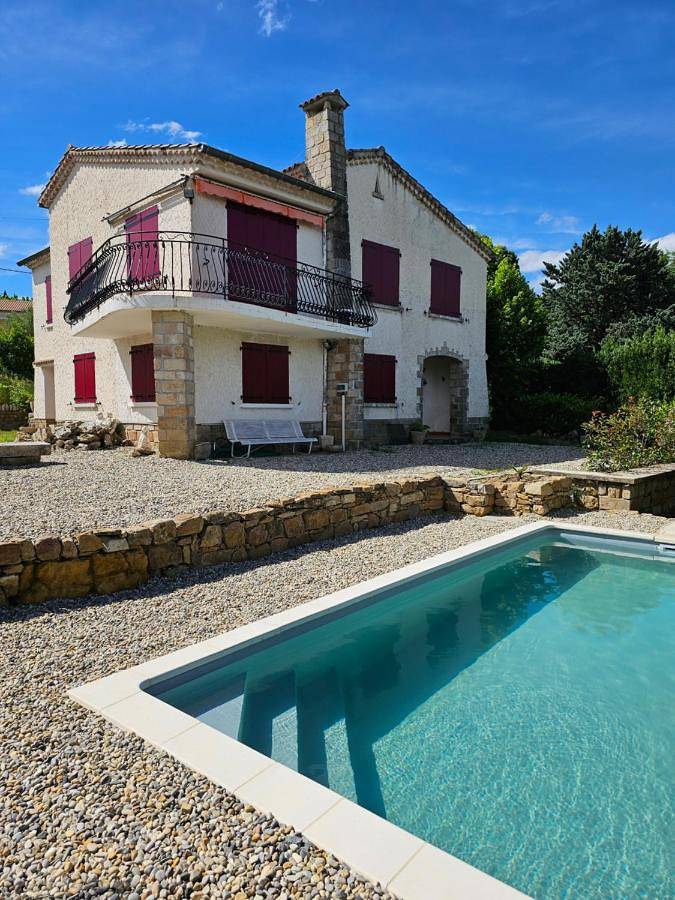 Villa Mas Fa Susa 3 étoiles avec piscine in Les Vans, Parc naturel régional des Monts d'Ardèche