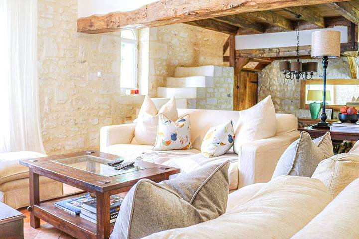 Location de vacances pour 3 personnes, avec Terrasse et Jardin à Assay