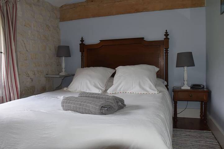 Location de vacances pour 6 personnes, avec jardin et piscine à Crazannes - 4