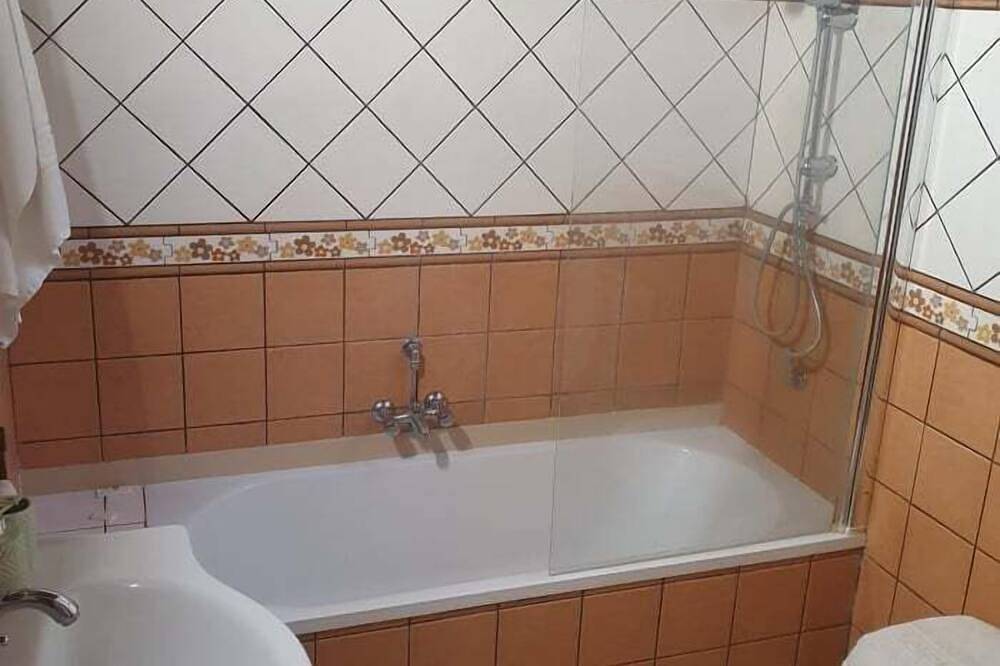 Casa en La Guancha: Jardín, Vistas y 3 Baños (6 Pers) in La Guancha, Tenerife Norte