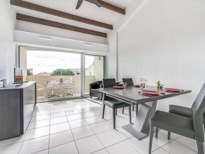 Location de vacances pour 4 personnes, avec Terrasse au Le Grau-du-Roi
