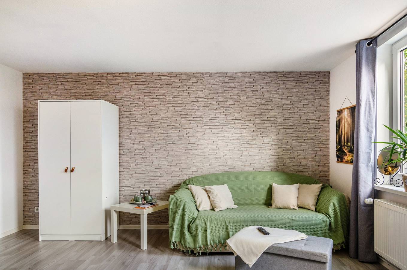 Ganze Wohnung, Ferienwohnung 'Am Vogler' mit Bergblick, Gemeinschaftsterrasse und Wi-Fi in Holenberg, Landkreis Holzminden