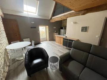 Gîte pour 3 personnes, avec jardin à Commes