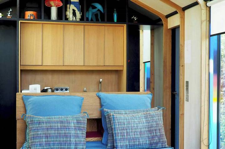 Cabane design avec piscine partagée à Bras in Bras, Région de Brignoles