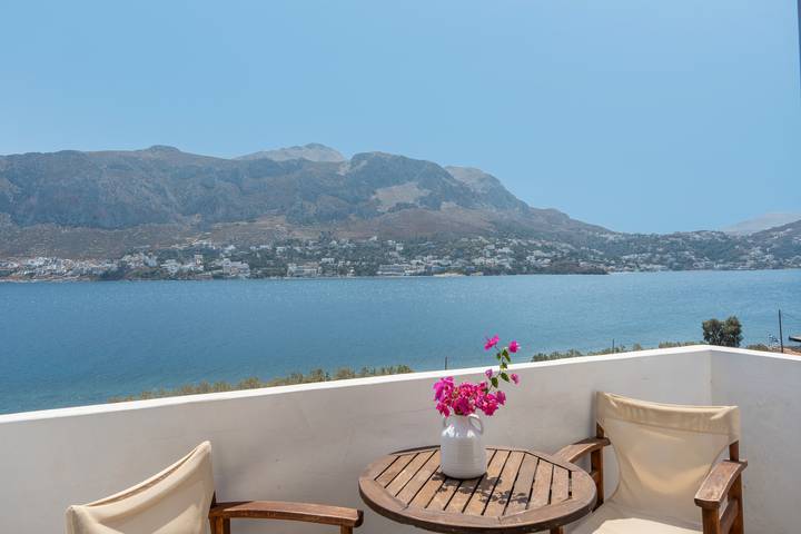 Cottage pour 2 personnes, avec jardin ainsi que bassin pour enfant et balcon, animaux acceptés dans Kalymnos