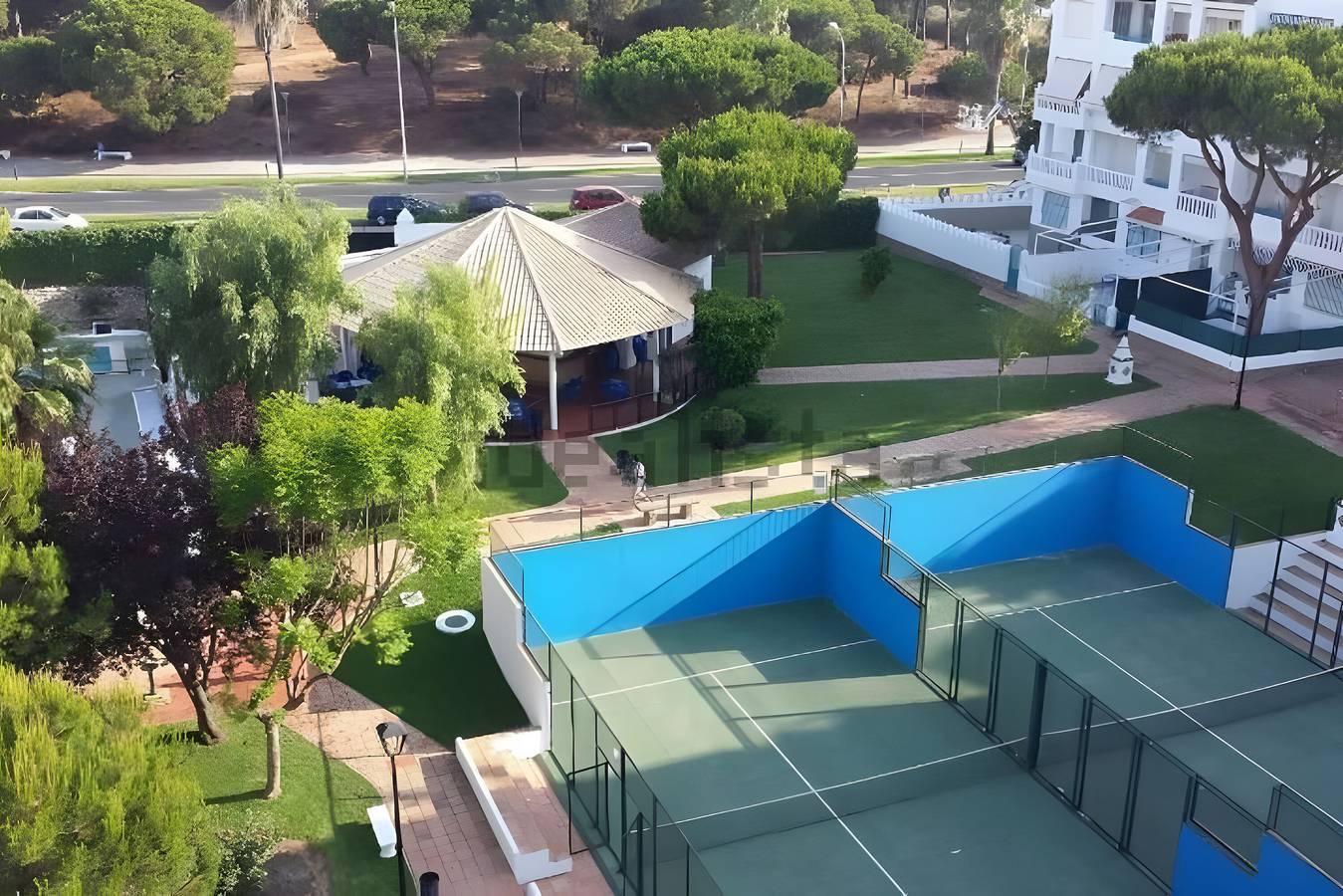 Ganze Wohnung, Apartment 'El Portil Pinares' mit Gemeinschaftspool, privater Terrasse und Wlan in Playa Nueva Umbría, El Portil