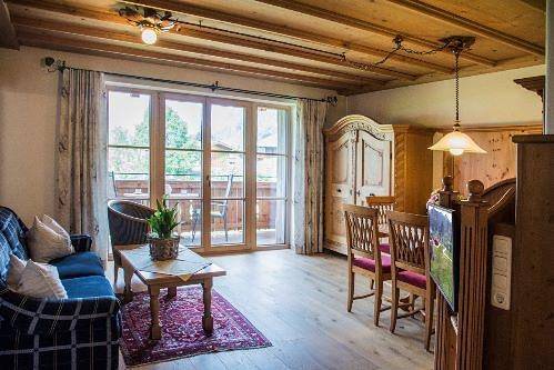 Ganze Ferienwohnung, Ap"16"/2 Schlafräume/Du/Wc,Tv,Tel,Blk,Spülmasch. in Kössen, Kaiserwinkl