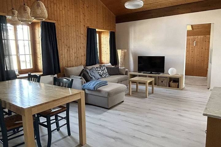 Ganze Wohnung, Tgesa communala Mon Appartement/Fewo, Dusche, Wc, 2 Schlafräume in Mon (Albula), Albula (Graubünden)