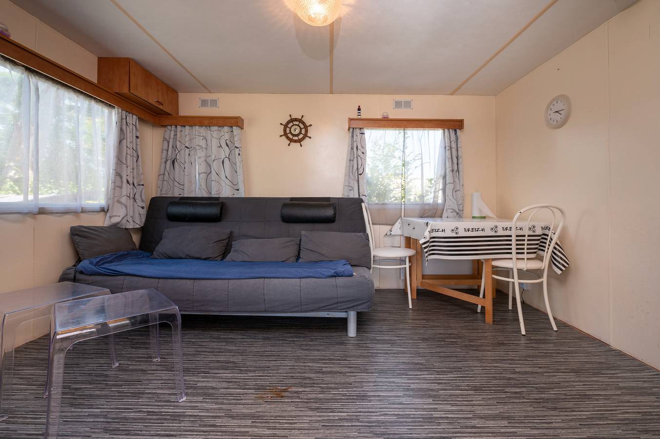 Mobil Home 'Kervoyal 56' con terraza privada y jardín compartido in Damgan, Côte des Mégalithes