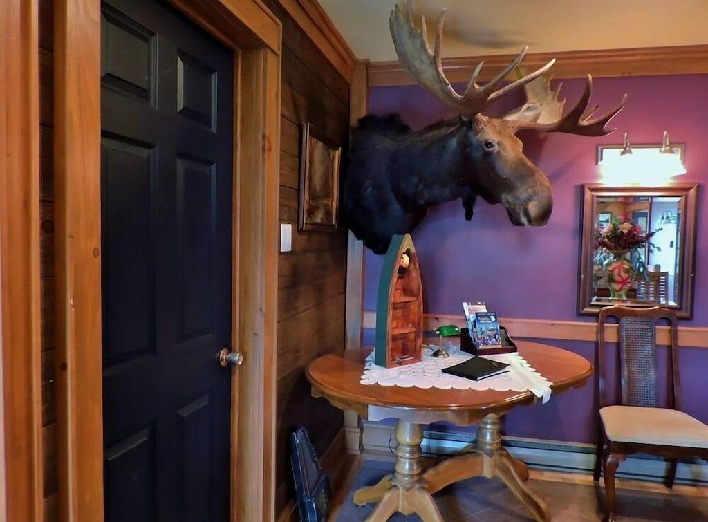 Lodge for 24 Guests in New Brunswick