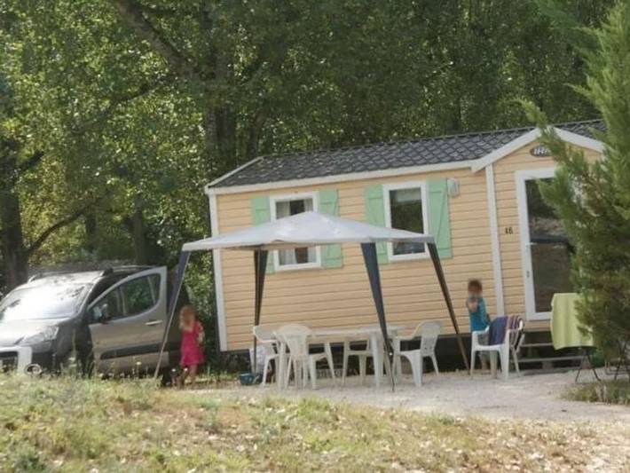 Camping Domaine du Lac - Mobilheim 5 personen - Mobil Home 2 Zimmer 5 Personen ohne Klimaanlage in Plazac, Périgord Noir