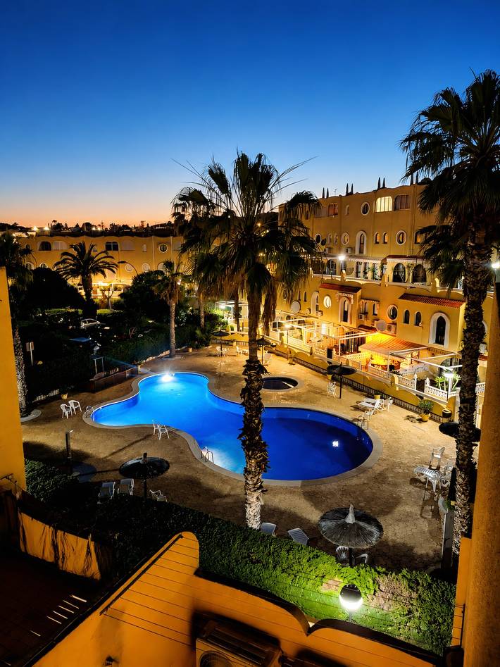 Wonderful Villa with Private Beach, Sea View, Shared Pool, Terrace & Wi-Fi in Platja de l'Amerador (el Campello), El Campello