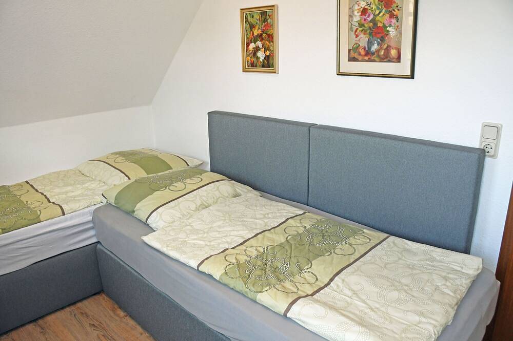 Ganze Wohnung, Ferienwohnung mit Balkon Gustow auf Rügen in Gustow, Stralsund Umland