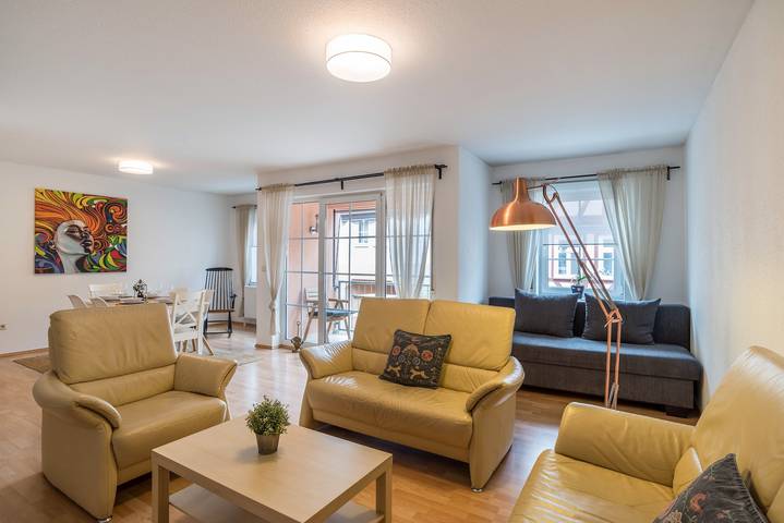 Geheel appartement, Aposto Apartment 2 met balkon en wifi in Oberderdingen, Kraichgau