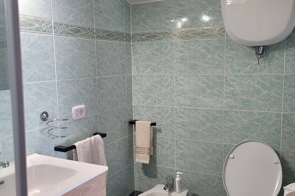 Entire apartment, Bella Todi Apartment tourist loc 34552 in Todi, Perugia Province
