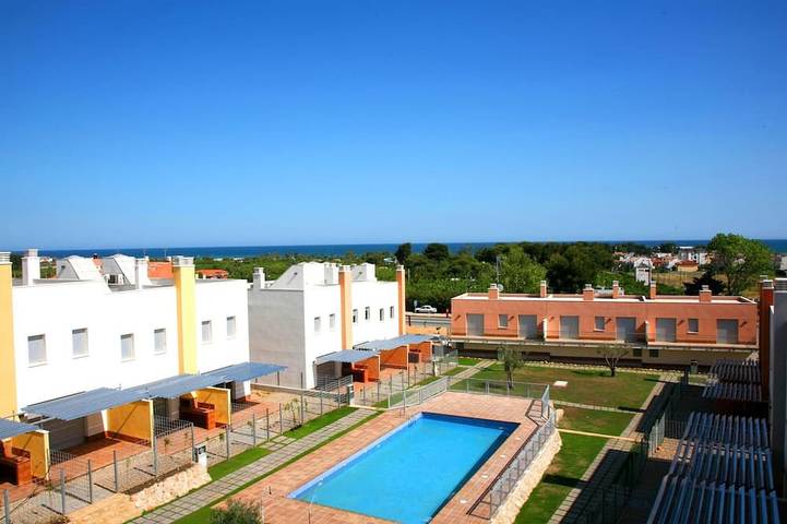 Chalet para 6 personas, con jardín y piscina - 1