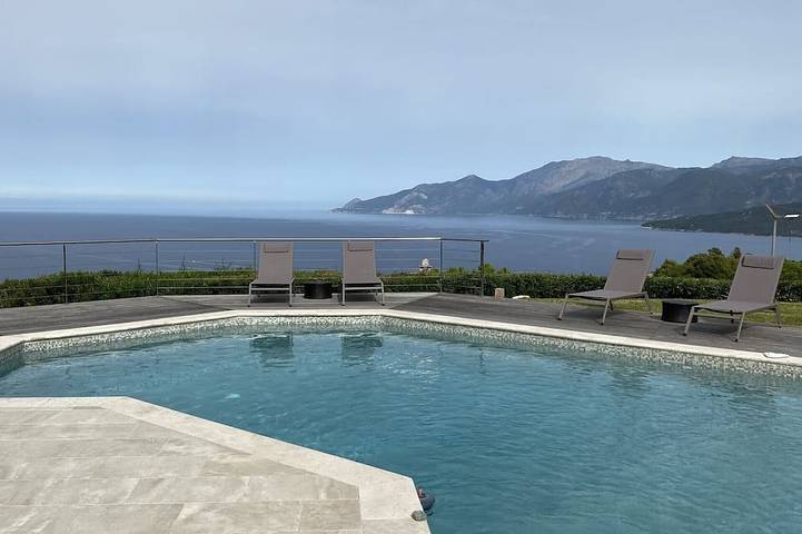 Villa pour 14 personnes, avec jardin ainsi que terrasse et piscine à Saint-Florent