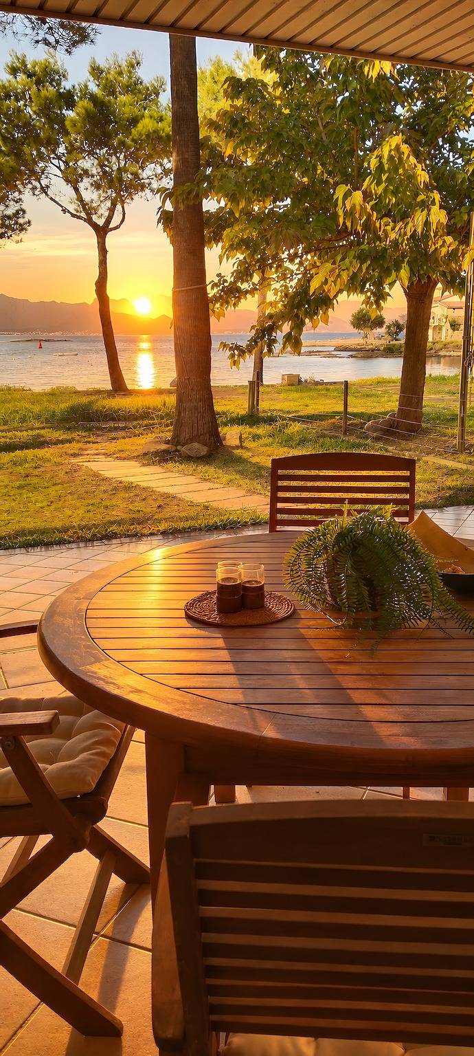 Holiday Home 'Villa Blau Mari' with Sea View, Wi-Fi and Air Conditioning in Marina Manresa, Alcúdia