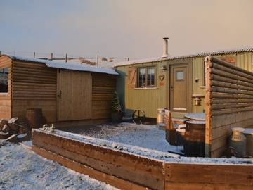 Hut for 2 People in Lancashire, North West England, Photo 1
