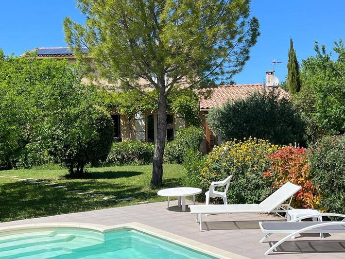 Chambre d’hôte pour 2 personnes, avec Terrasse ainsi que Jardin et Piscine