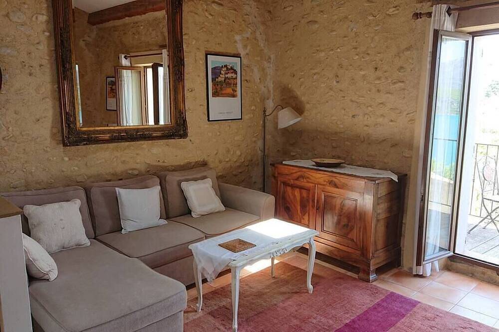 Ganze Wohnung, Dorfhaus mit atemberaubender Aussicht auf Lac Ste Croix in Sainte-Croix-du-Verdon, Regionaler Naturpark Verdon
