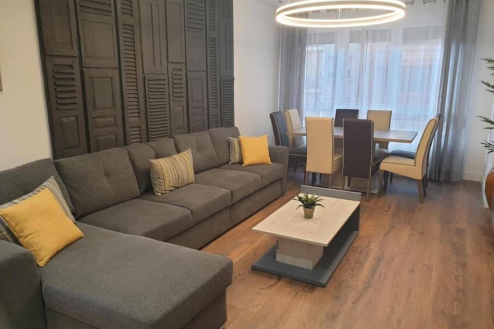 Entire apartment, San Antón, apartamento de lujo by El Rincon in Logroño, La Rioja Province