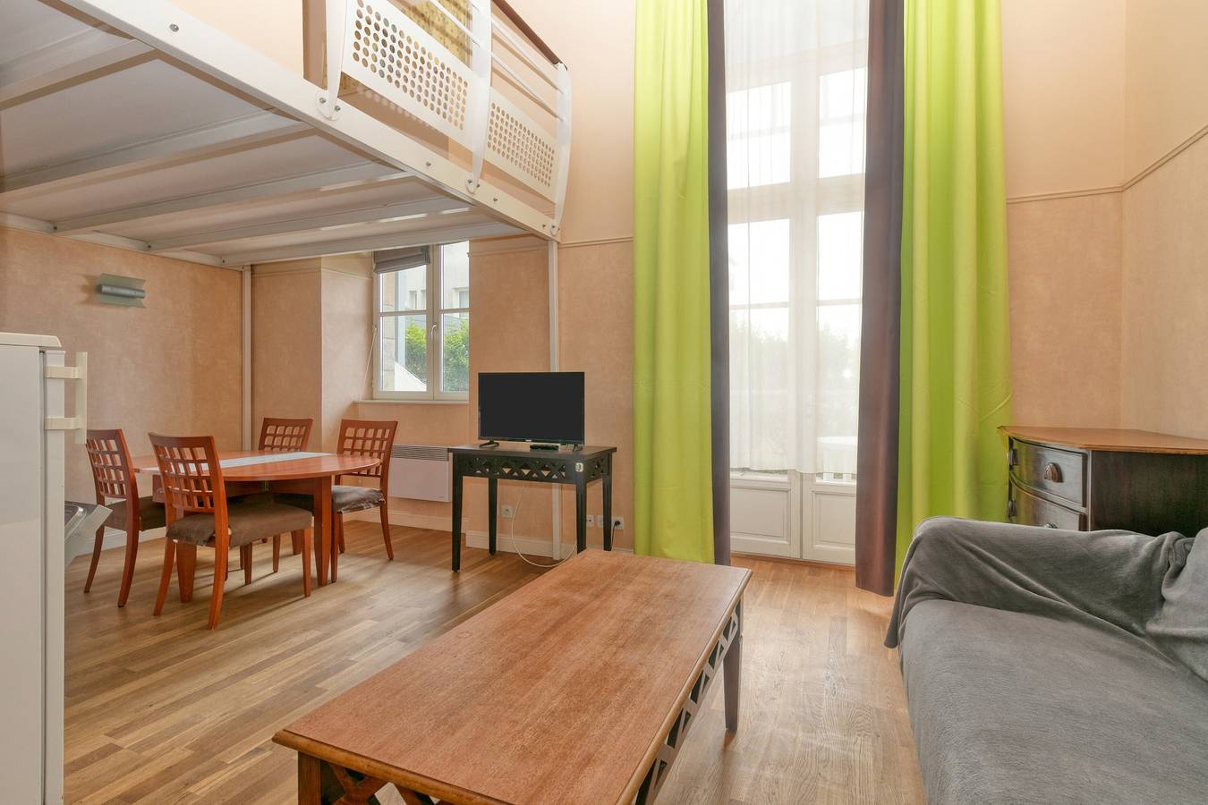Apartamento entero, Apartamento 'Face Piscine Et Mer 4p' con vistas al mar, piscina compartida y terraza privada in Le Croisic, Côte de Jade