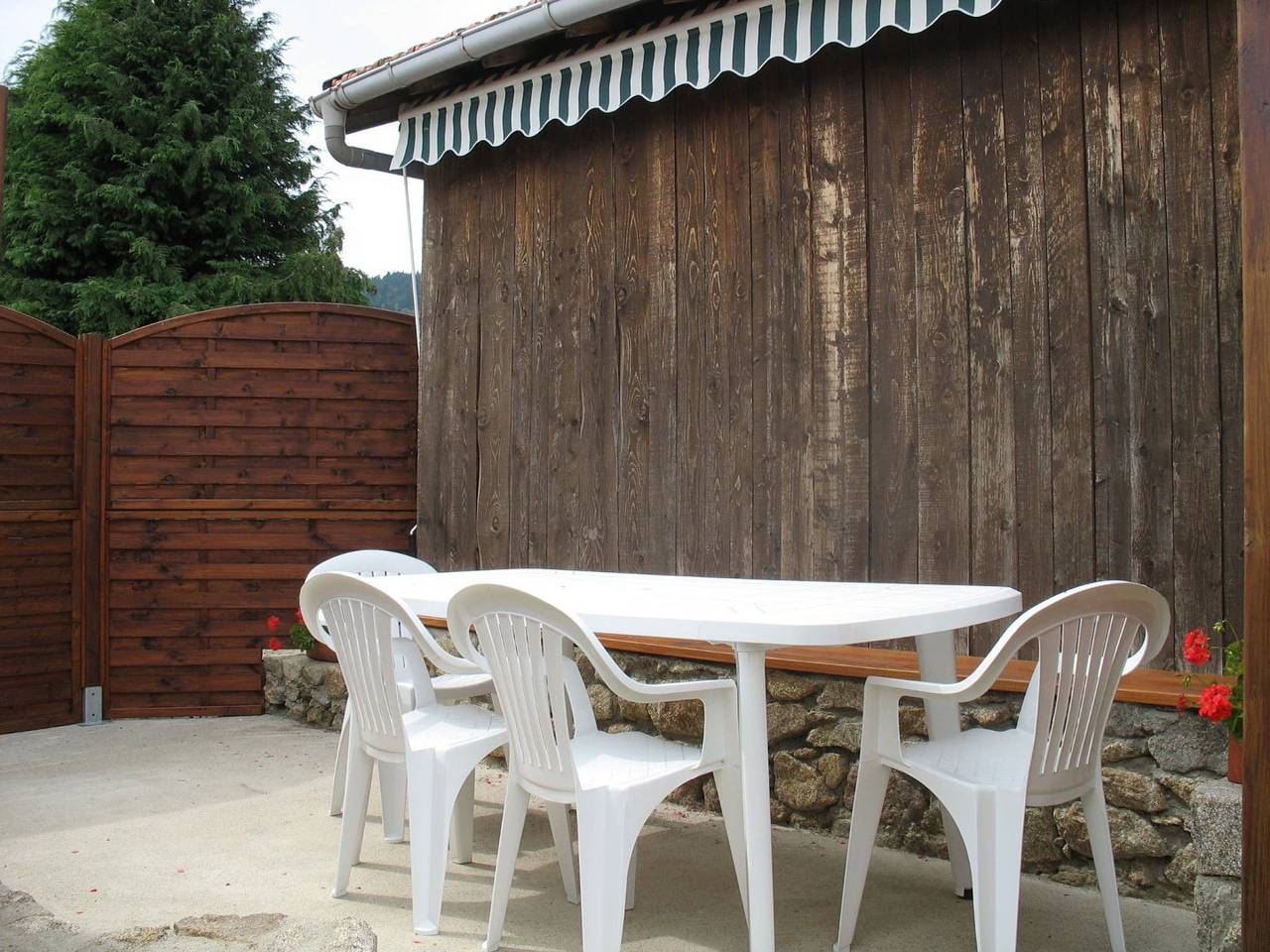 Gite le Fayt les Jonquilles in Prabouré, Saint-Anthème