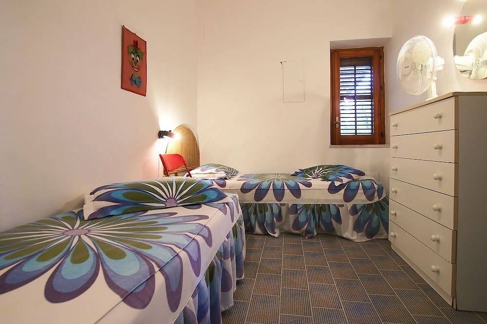 Entire apartment, Casa Elvira - At a few Steps From the Zingaro Natural Park and the Sea in San Vito Lo Capo, Trapani Province
