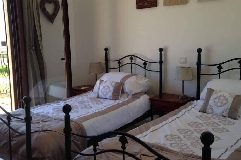 Freistehende Villa mit Akropolis und Meerblick. 10 Minuten zu Fuß zum Lindos-Platz. in Lindos, Rhodos