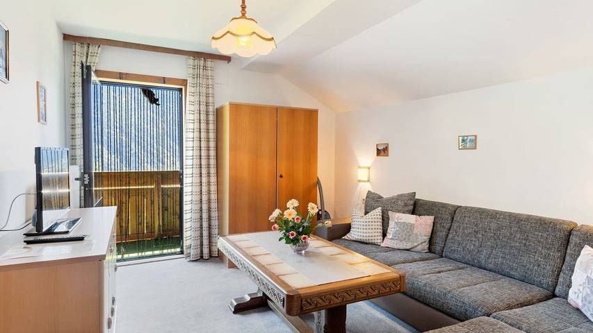 Ferienhaus für 6 Personen, mit Terrasse in Oetz