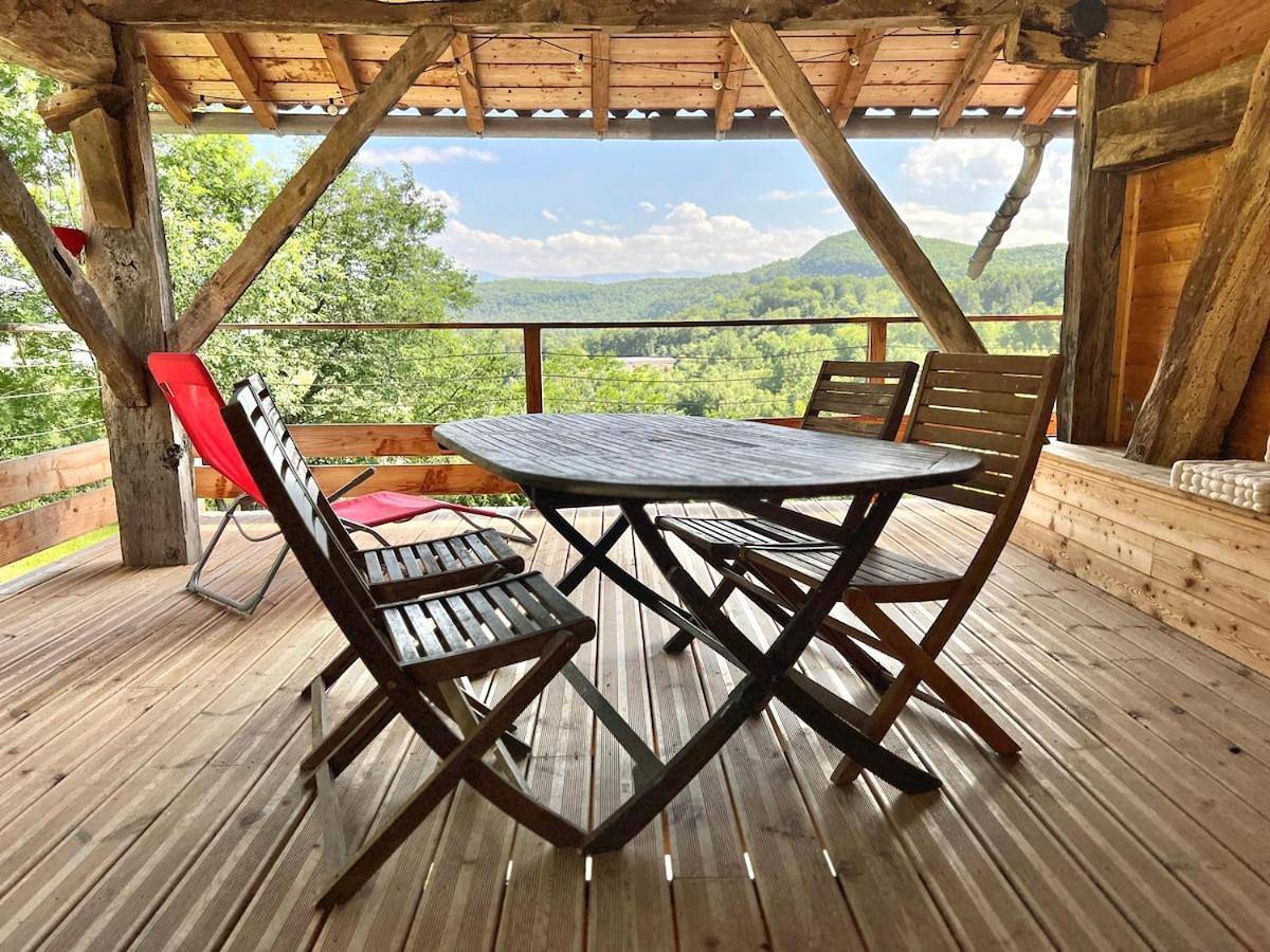 Brasserie des Paloufettes - Gîte classé 3 étoiles in Le Mas-d'Azil, Parc naturel régional des Pyrénées ariégeoises