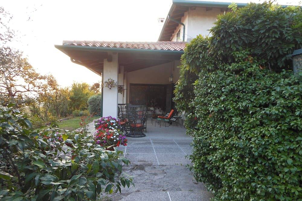 Charmante villa sur les collines avec piscine et vue panoramique in Cinto Euganeo, Collines Éuganéennes